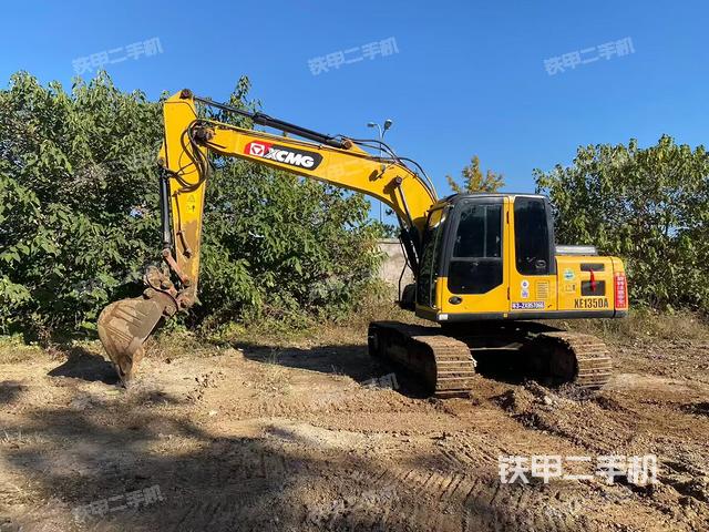 徐工XE135D挖掘机