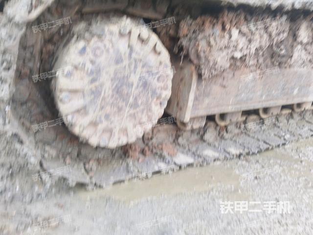 左驱动轮(行走机构) 左驱动轮(行走机构)