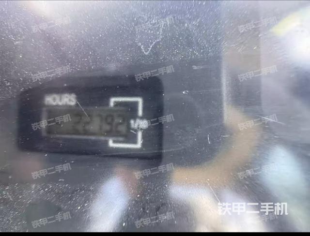 驾驶室操作台(整机外观及大件) 驾驶室操作台(整机外观及大件)