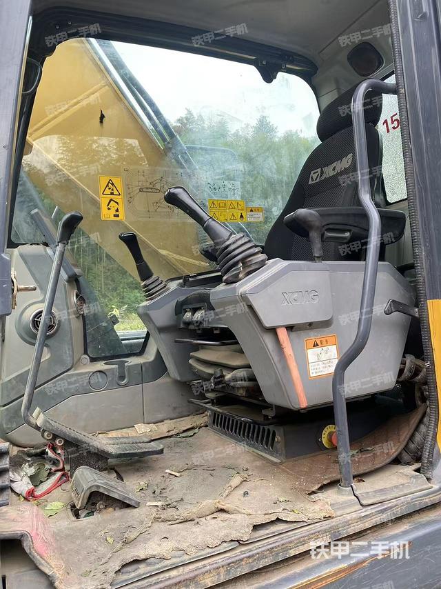 駕駛室整體(整機外觀) 駕駛室整體(整機外觀)