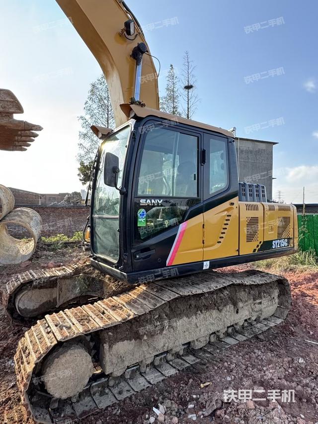 驾驶室整体（整机外观）