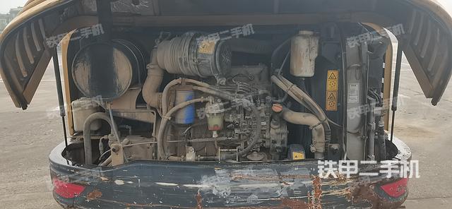 發(fā)動機整體俯視(整機外觀) 發(fā)動機整體俯視(整機外觀)