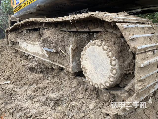 单侧履带整体（整机外观）