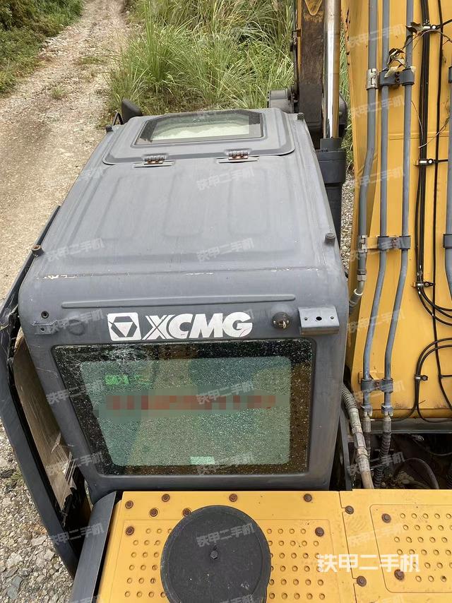 駕駛室頂部(整機外觀) 駕駛室頂部(整機外觀)