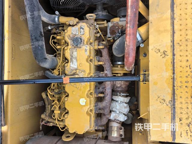發(fā)動(dòng)機(jī)整體俯視(整機(jī)外觀) 發(fā)動(dòng)機(jī)整體俯視(整機(jī)外觀)