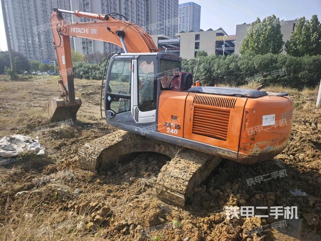 整机右后45°(整机外观) 整机右后45°(整机外观)