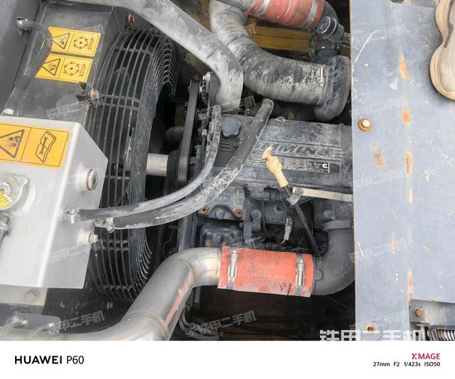 发动机整体俯视(整机外观) 发动机整体俯视(整机外观)