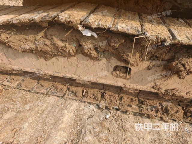 右驅(qū)動(dòng)輪(行走機(jī)構(gòu)) 右驅(qū)動(dòng)輪(行走機(jī)構(gòu))