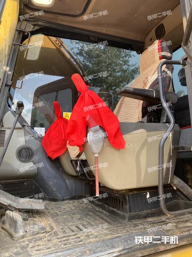 驾驶室整体（整机外观）