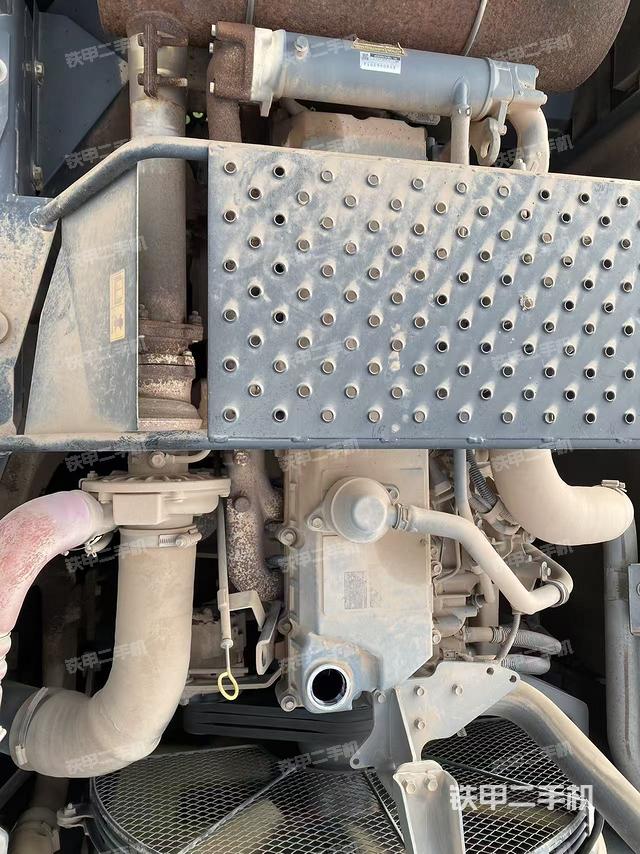 发动机整体俯视(整机外观) 发动机整体俯视(整机外观)