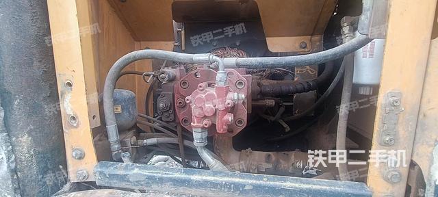 液压泵室(大件舱室) 液压泵室(大件舱室)