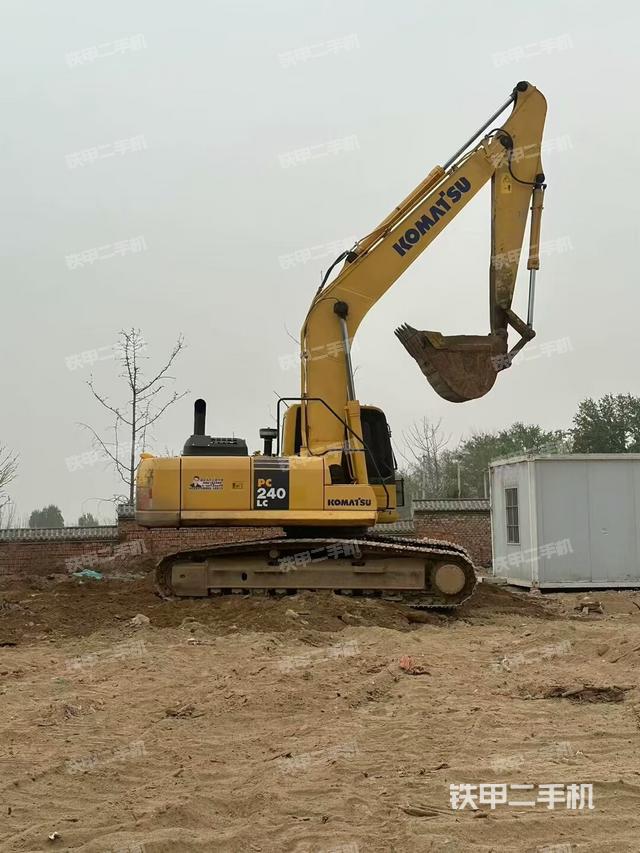 整机右后45°(整机外观) 整机右后45°(整机外观)