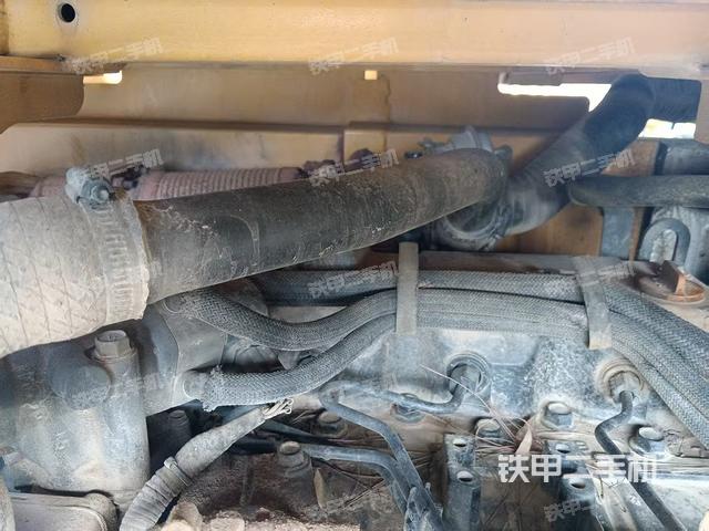 发动机整体俯视(整机外观) 发动机整体俯视(整机外观)