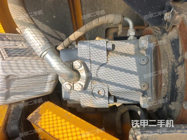 液壓泵室(大件艙室) 液壓泵室(大件艙室)