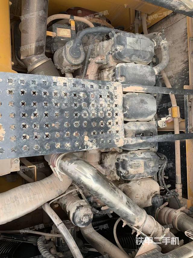 发动机整体俯视（整机外观）