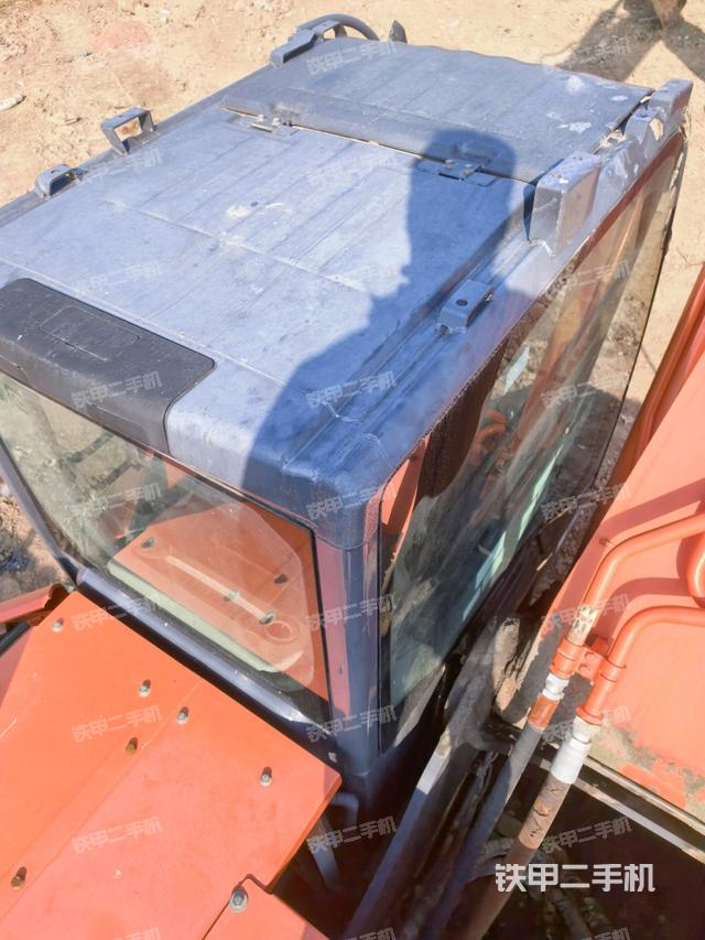 駕駛室頂部俯視(上車部件) 駕駛室頂部俯視(上車部件)