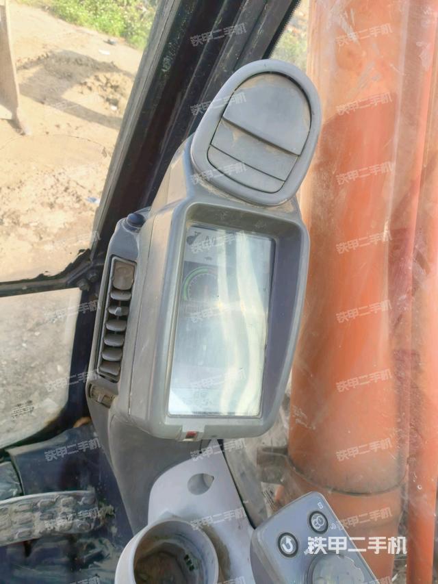 顯示屏?(駕駛室部分) 顯示屏?(駕駛室部分)