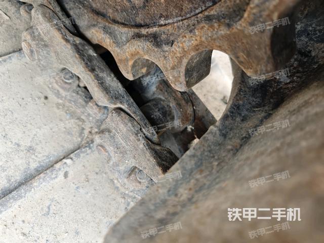 左側(cè)行走馬達(dá)蓋板(行走機(jī)構(gòu)) 左側(cè)行走馬達(dá)蓋板(行走機(jī)構(gòu))