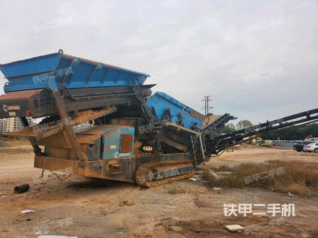 整機(jī)右后45°(設(shè)備外觀及核心部件) 整機(jī)右后45°(設(shè)備外觀及核心部件)