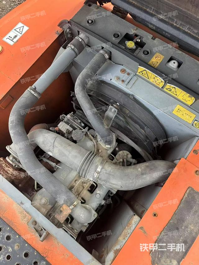 发动机整体俯视(整机外观) 发动机整体俯视(整机外观)