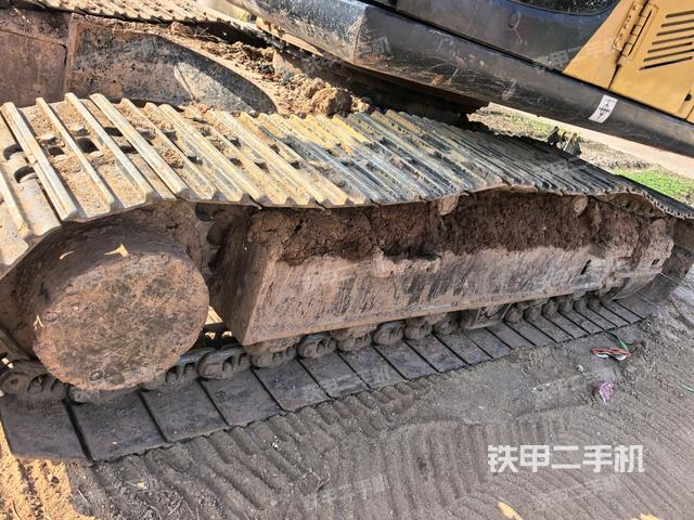 左驱动轮(行走机构) 左驱动轮(行走机构)