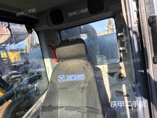 座椅后部（驾驶室部分）