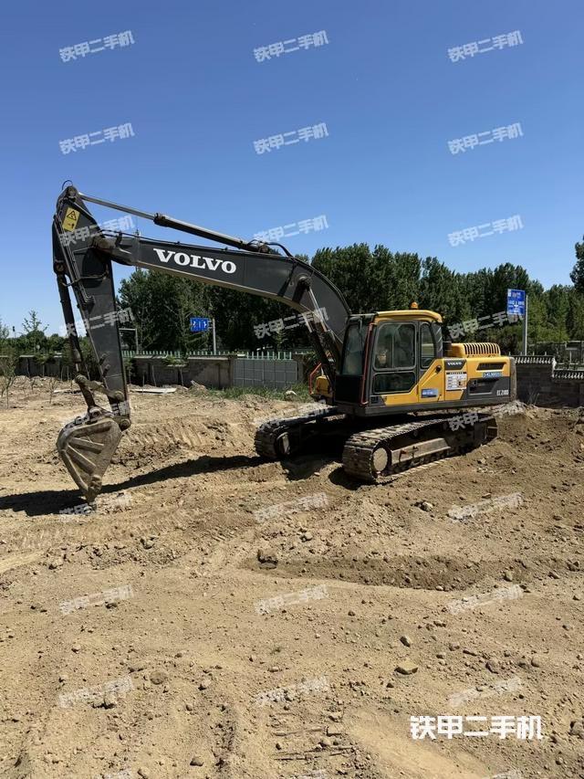 沃爾沃EC210D挖掘機(jī)