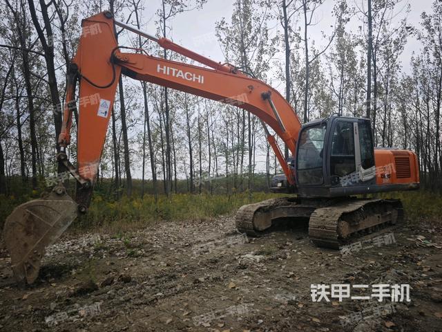 日立ZX200-3挖掘机