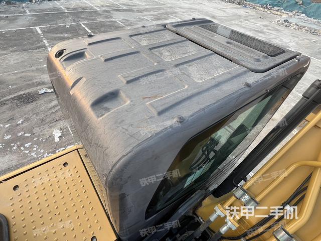 驾驶室顶部（整机外观）