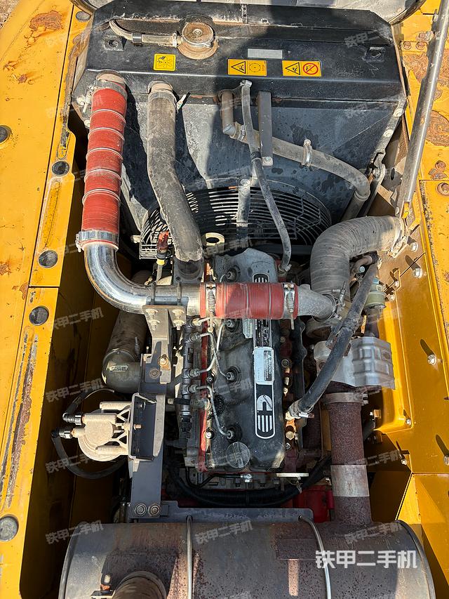 发动机整体俯视(整机外观) 发动机整体俯视(整机外观)