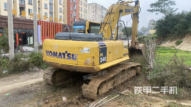 整机右后45°(整机外观) 整机右后45°(整机外观)