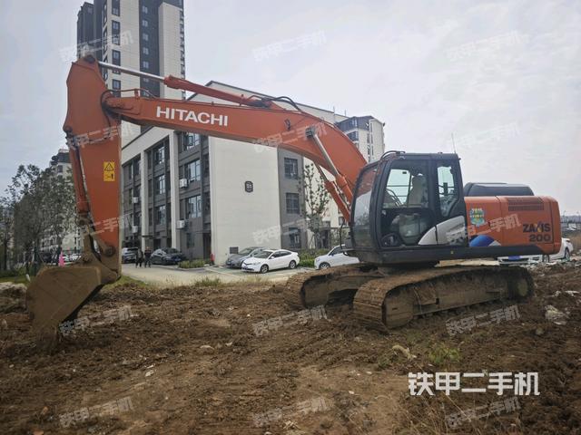 日立ZX200-5A挖掘機(jī)