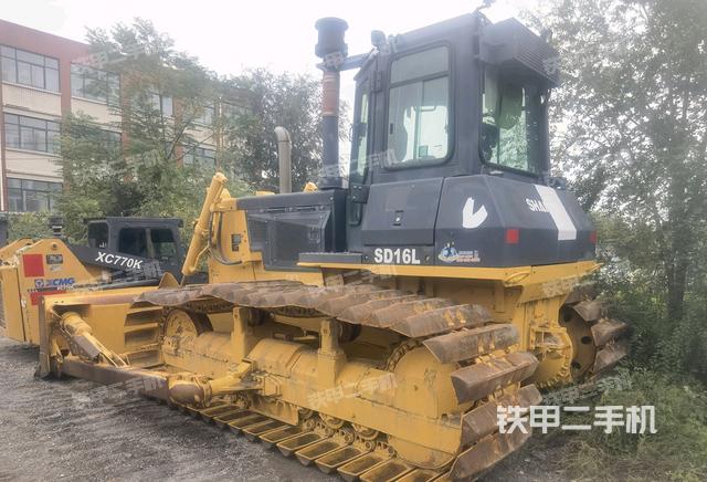 整机右后45°（设备外观及核心部件）