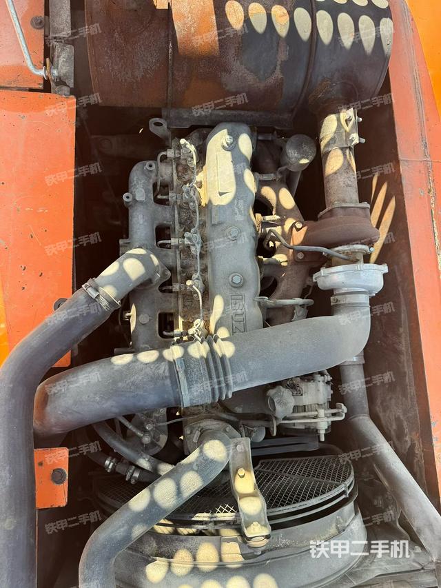 发动机整体俯视(整机外观) 发动机整体俯视(整机外观)