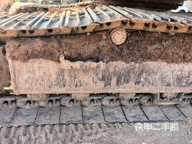 右驱动轮(行走机构) 右驱动轮(行走机构)