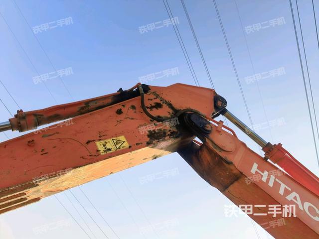 小臂整體左后(工作和回轉(zhuǎn)裝置) 小臂整體左后(工作和回轉(zhuǎn)裝置)