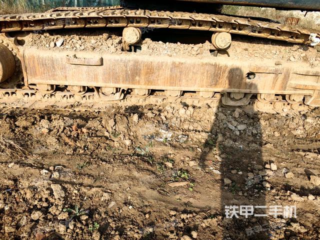 左側(cè)履帶整體?(行走機(jī)構(gòu)) 左側(cè)履帶整體?(行走機(jī)構(gòu))