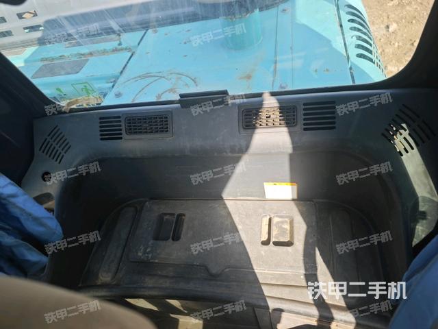 座椅后部(駕駛室部分) 座椅后部(駕駛室部分)