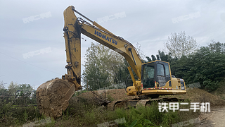 小松PC210LC-8M0挖掘机