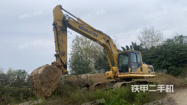 小松PC210LC-8M0挖掘机