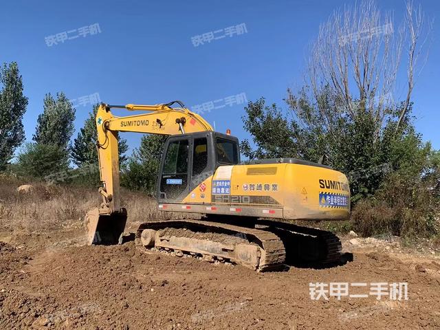 住友SH210A5挖掘机