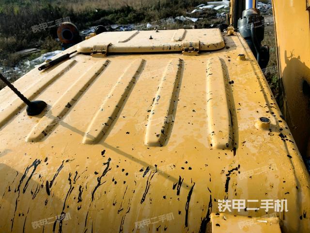 駕駛室頂部俯視(上車(chē)部件) 駕駛室頂部俯視(上車(chē)部件)