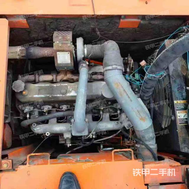 發(fā)動(dòng)機(jī)整體俯視(整機(jī)外觀) 發(fā)動(dòng)機(jī)整體俯視(整機(jī)外觀)