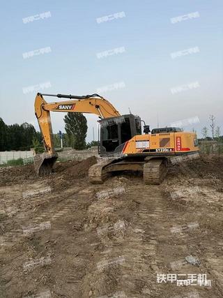 三一重工SY235C挖掘机