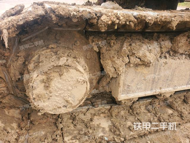 左导向轮(行走机构) 左导向轮(行走机构)