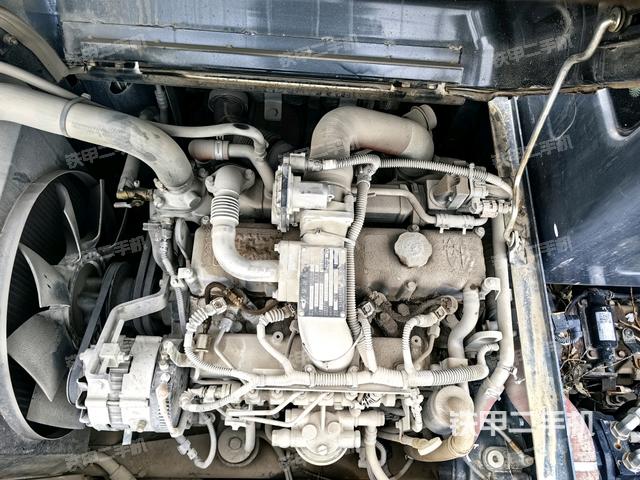 發(fā)動機室(上車部件) 發(fā)動機室(上車部件)