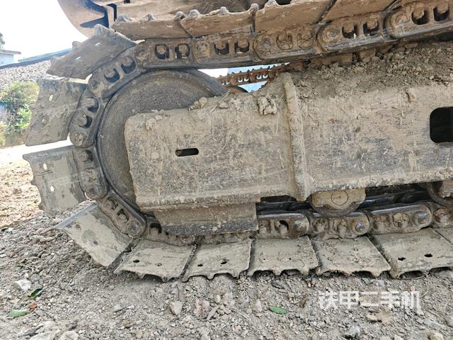 左側(cè)履帶整體?(行走機構(gòu)) 左側(cè)履帶整體?(行走機構(gòu))