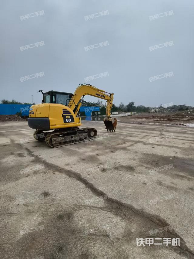 整機(jī)右后45°(整機(jī)外觀) 整機(jī)右后45°(整機(jī)外觀)