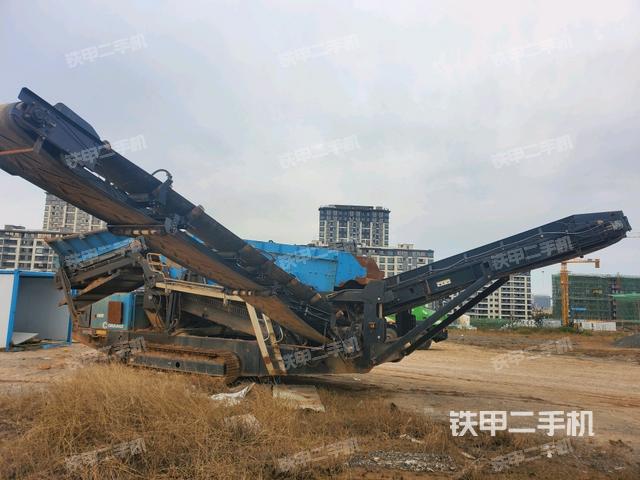 整機(jī)左側(cè)(設(shè)備外觀及核心部件) 整機(jī)左側(cè)(設(shè)備外觀及核心部件)