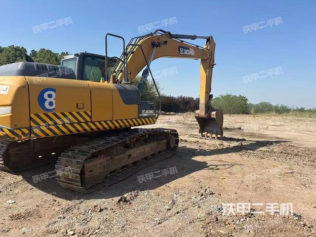 徐工XE200DA挖掘机